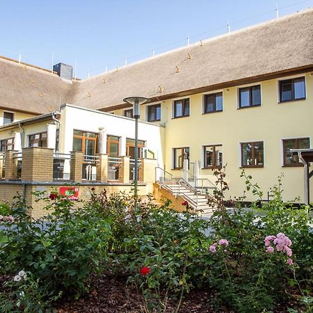 Ostseehotel Wustrow Wustrow  Exterior foto